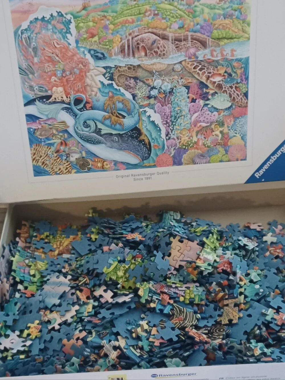 Ravensburger 2000-Piece Ocean Life Puzzle - Blue
